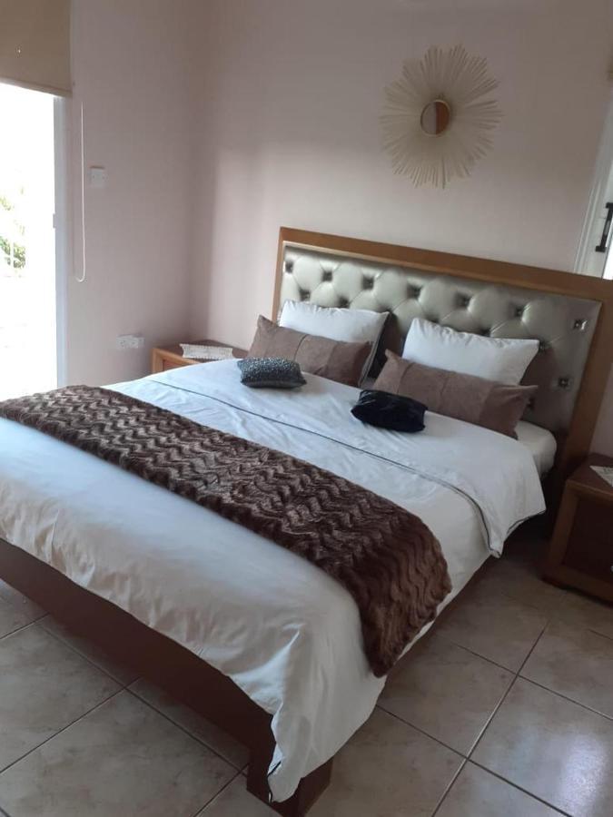 Nanas Vacation House Пафос Экстерьер фото
