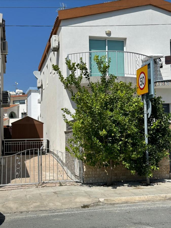 Nanas Vacation House Пафос Экстерьер фото