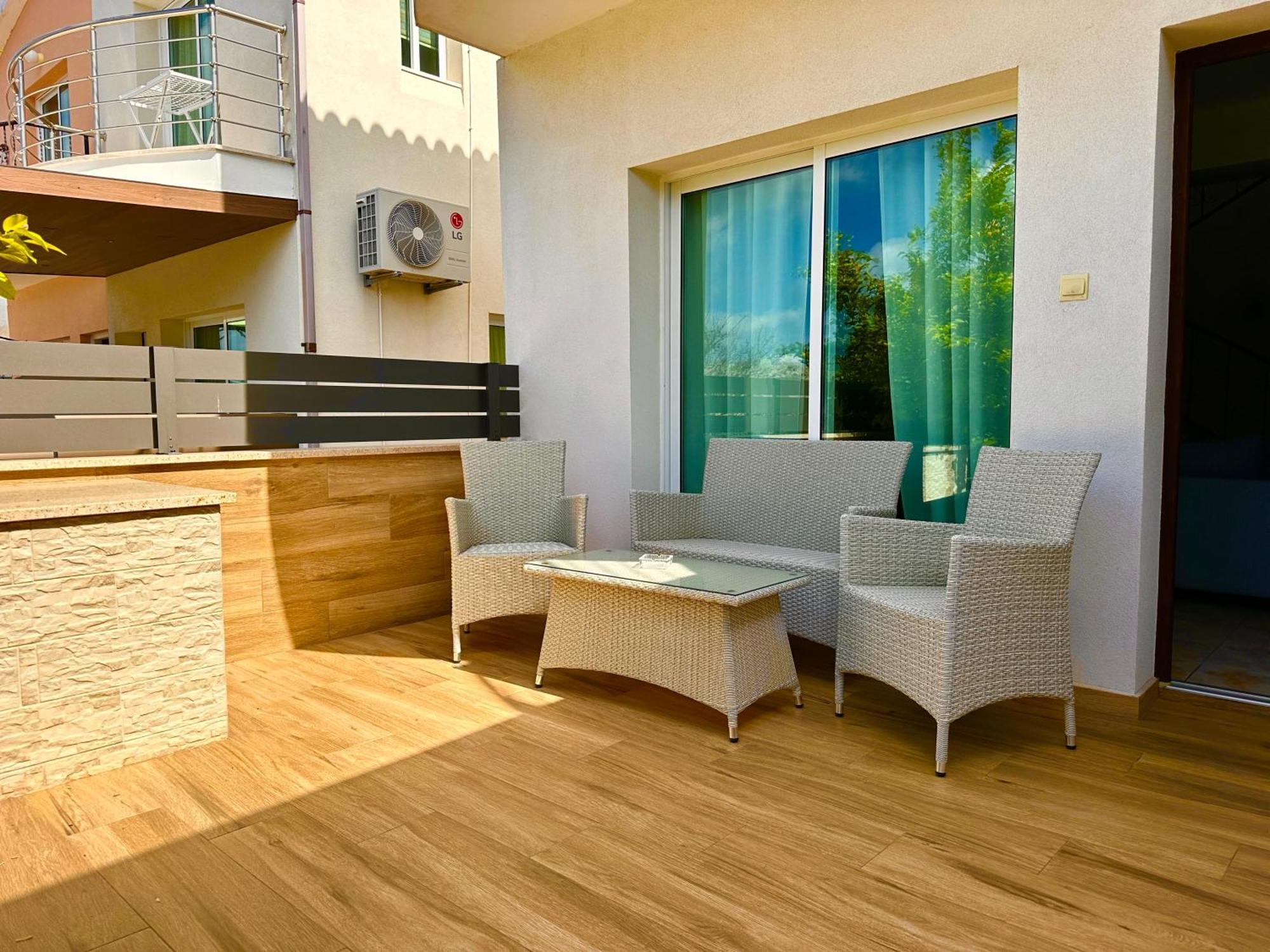 Nanas Vacation House Пафос Экстерьер фото